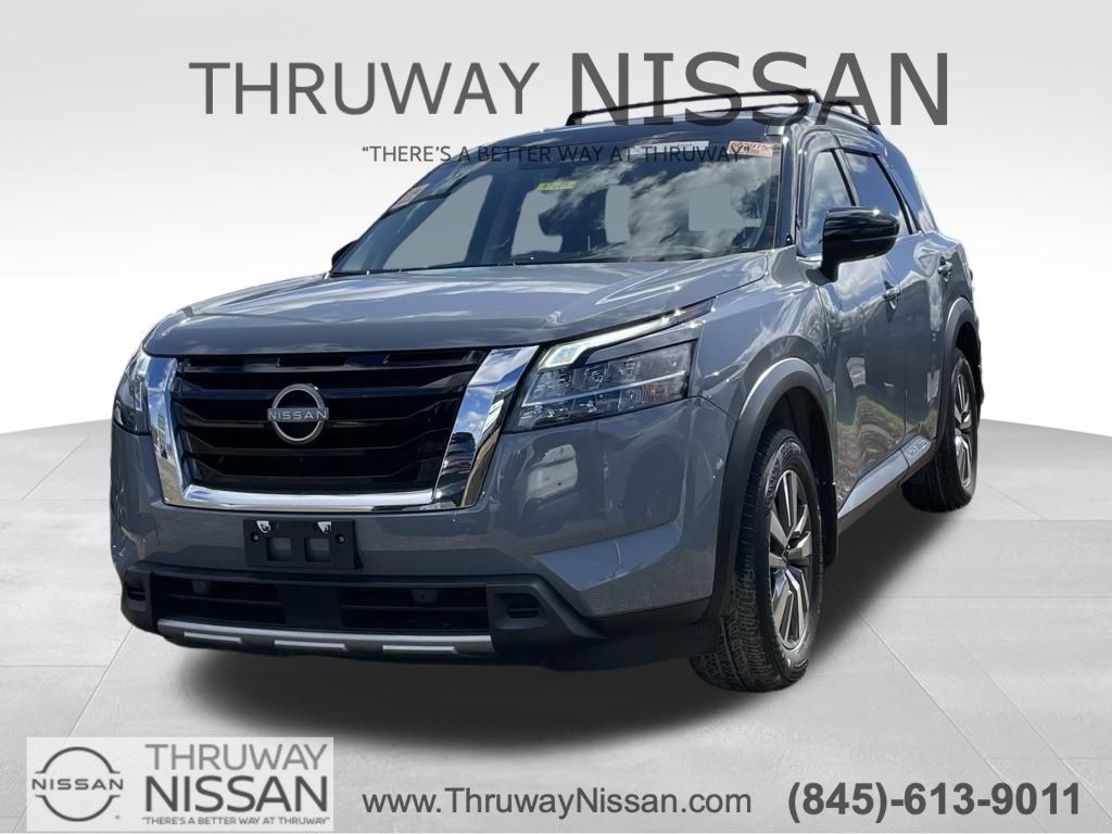 2023 Nissan Pathfinder SL 4WD