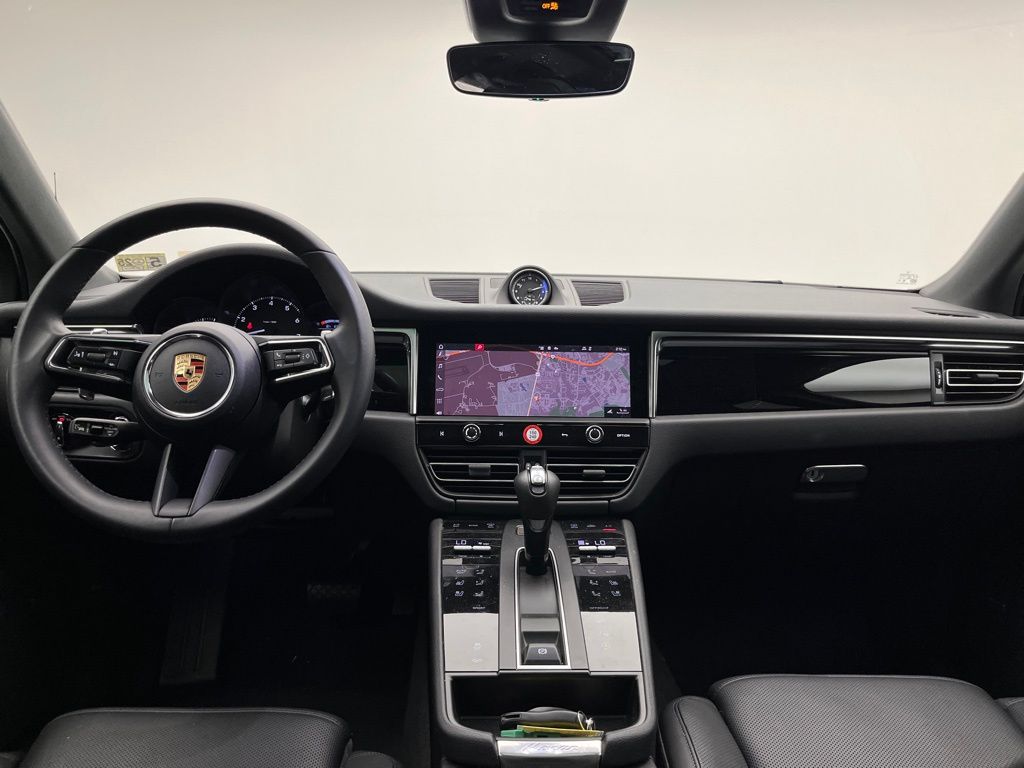 2024 Porsche Macan  22