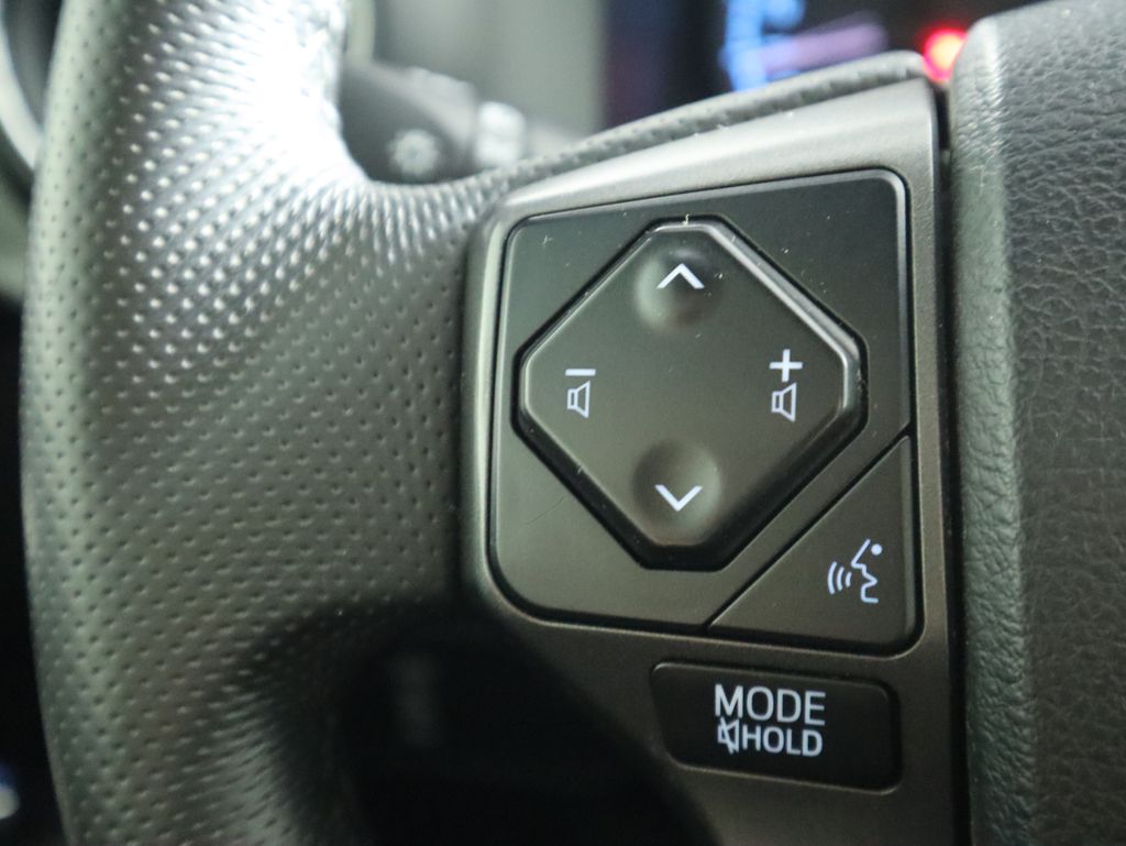 Thumbnail: 2017 Toyota Tacoma - 11