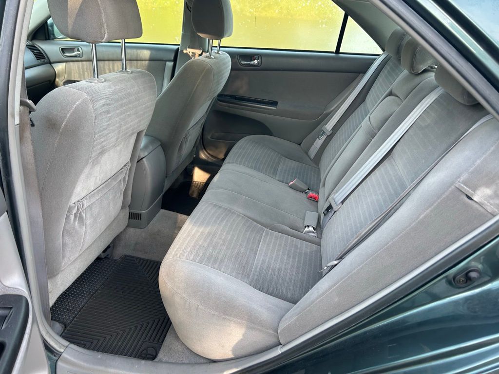 Thumbnail: 2005 Toyota Camry - 12