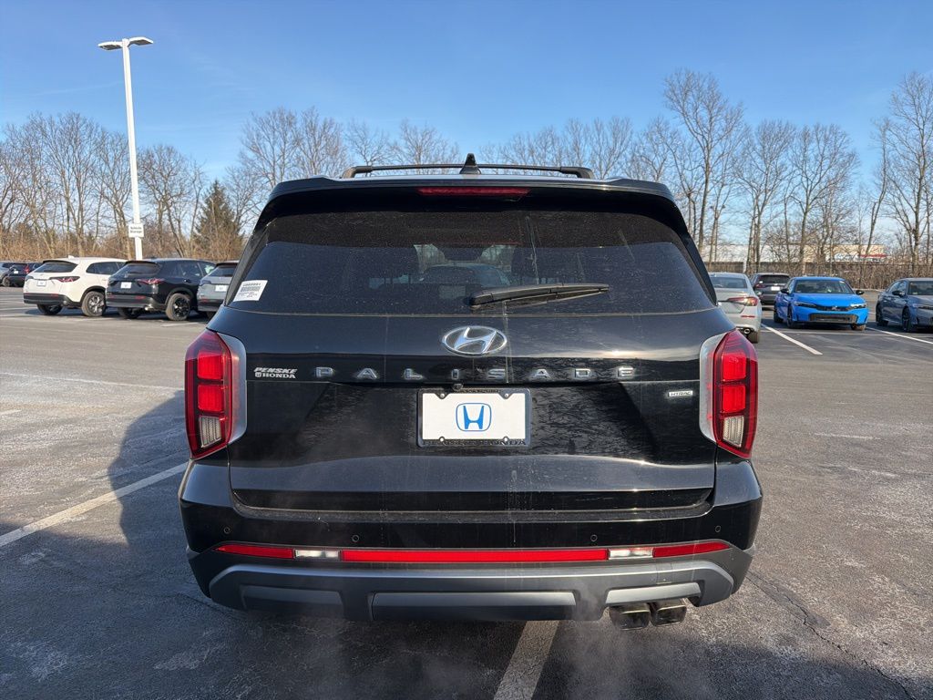 Thumbnail: 2023 Hyundai Palisade - 4