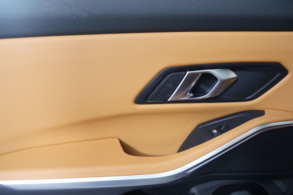 Thumbnail: 2024 BMW 3 Series - 14