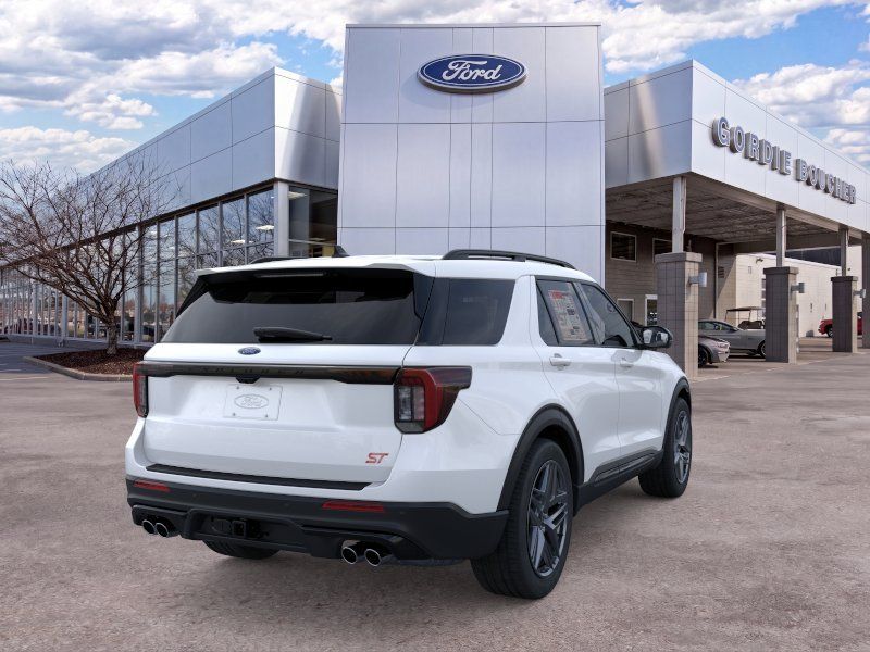 New 2026 Star White Metallic Tri-Coat Ford ST image 8