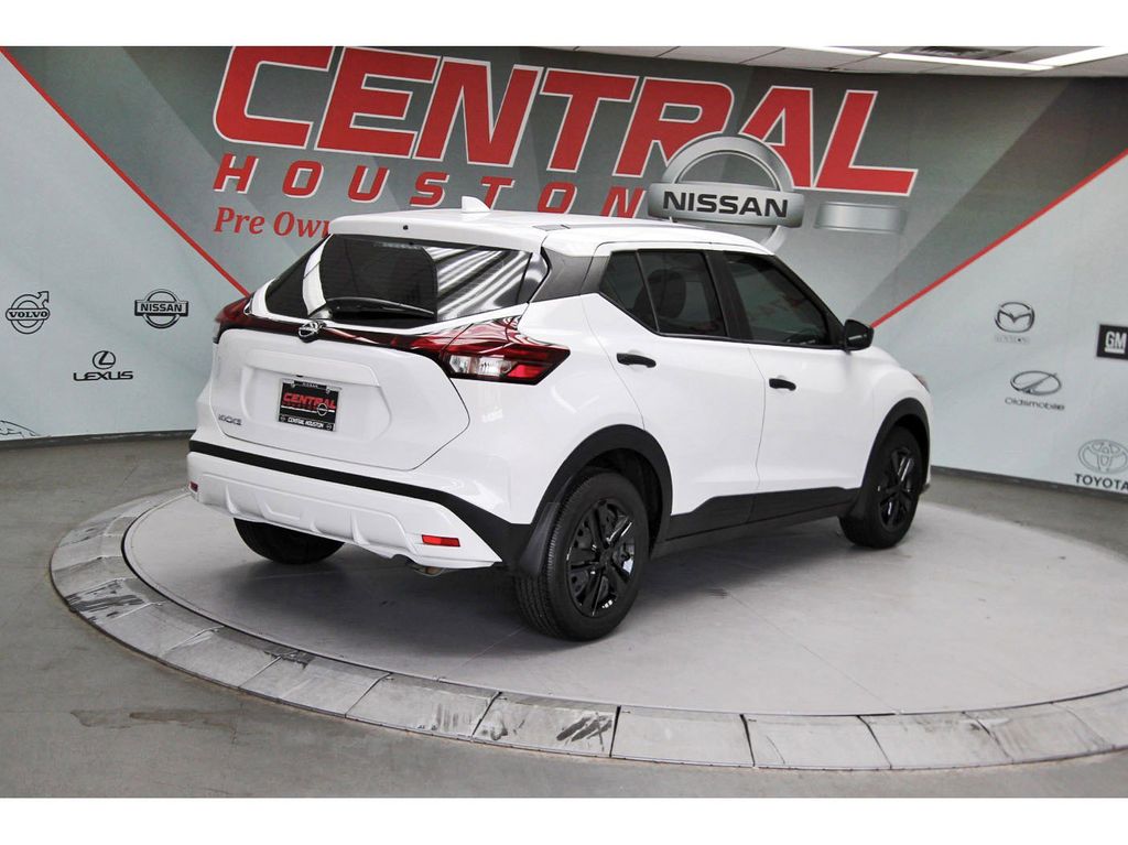 2025 Nissan Kicks Play S White at South Houston Nissan