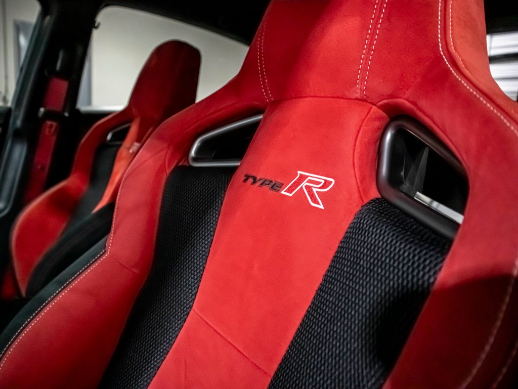 Used 2019  Honda Touring image 10