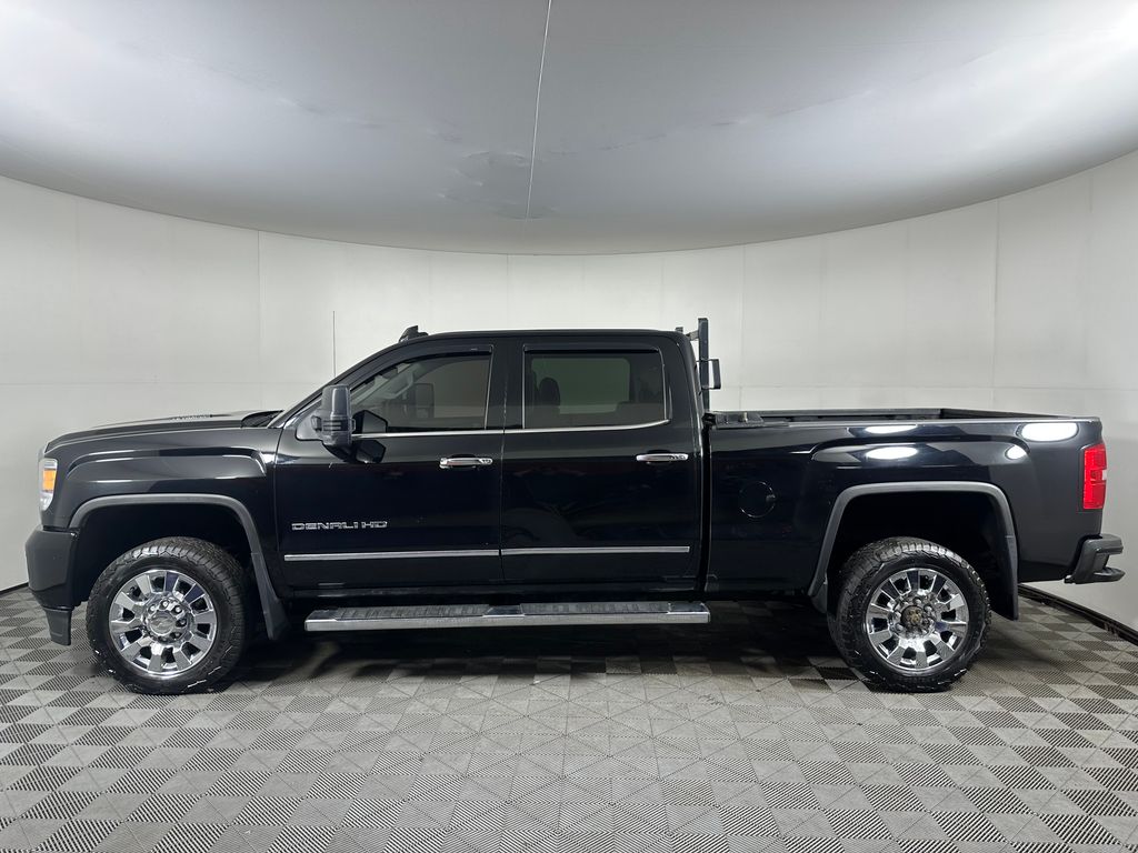 Photo 2 of 2016 GMC Sierra 2500HD Denali