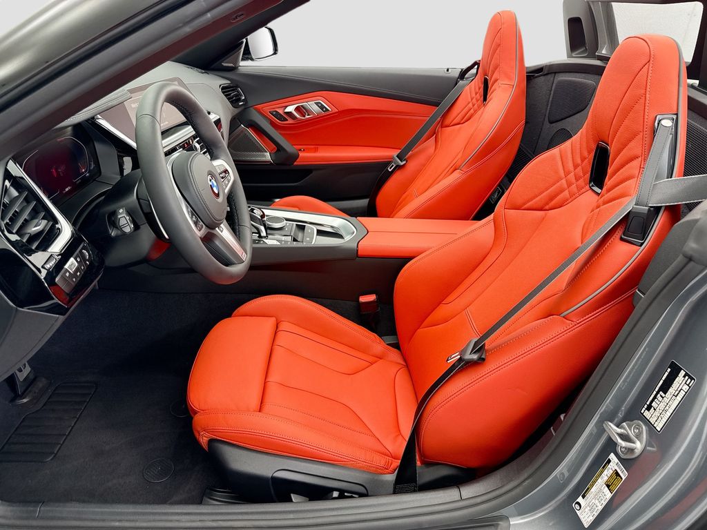 Thumbnail: 2026 BMW Z4 - 17