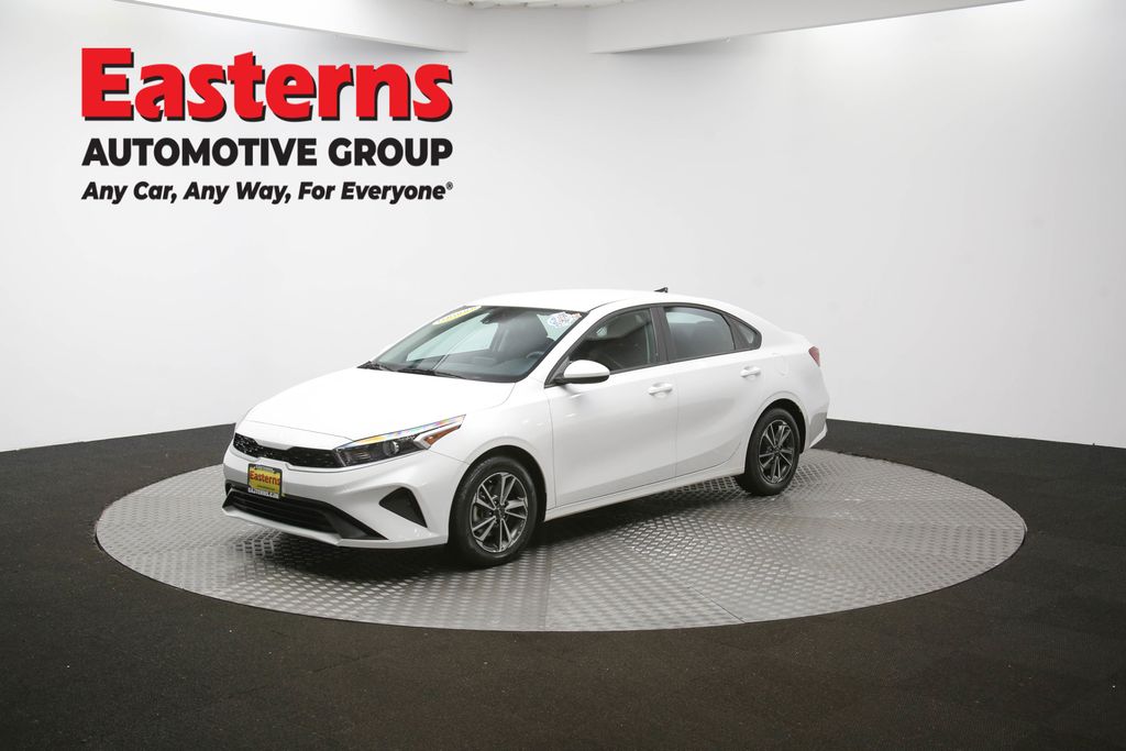 Used 2023 White Kia LXS image 55