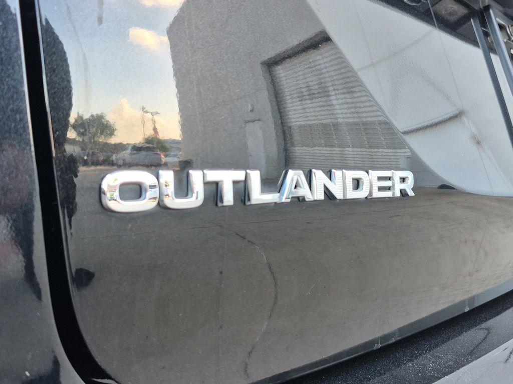2022 Mitsubishi Outlander ES Black at DeMontrond Automotive Group