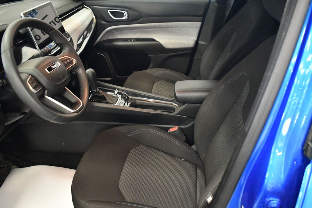 Thumbnail: 2024 Jeep Compass - 6