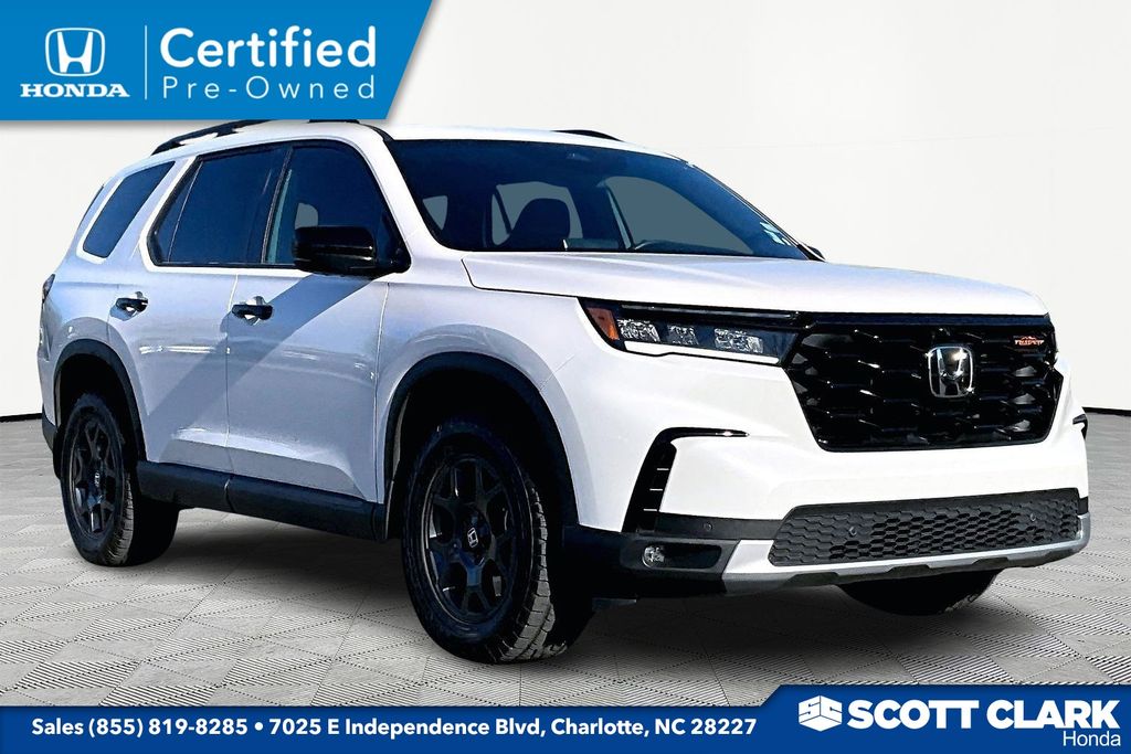 2025 Honda Pilot TrailSport AWD