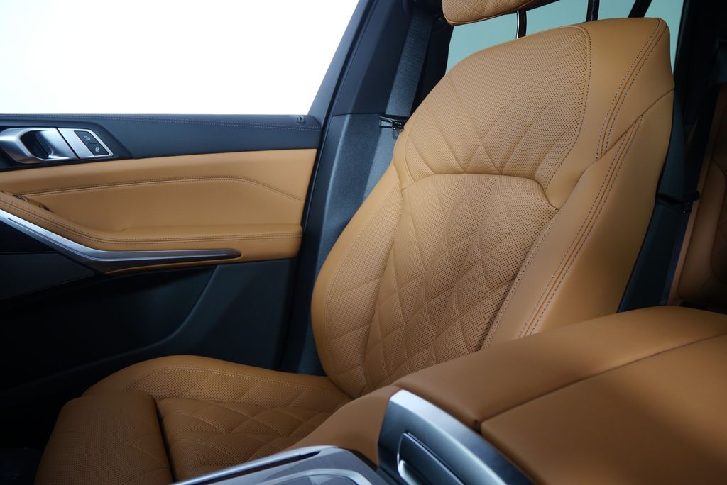 Thumbnail: 2026 BMW X5 - 23