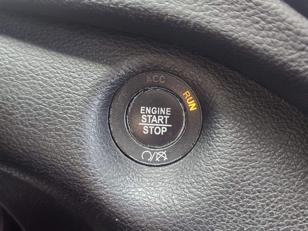 used 2020 Jeep Cherokee car, priced at $19,492