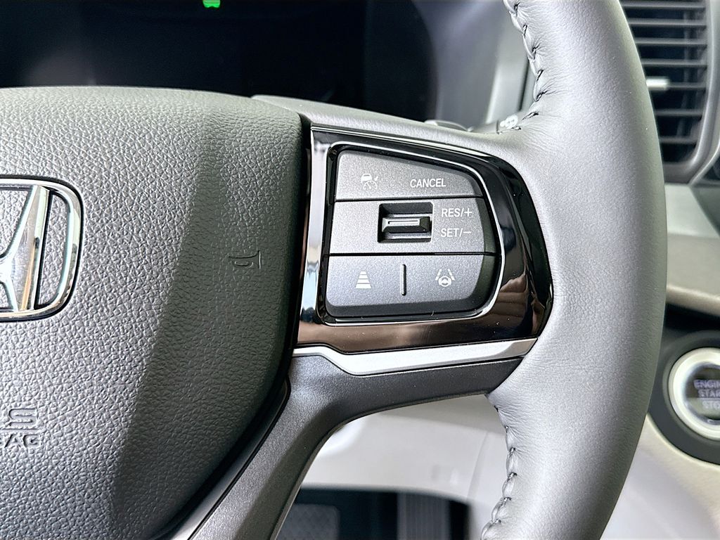 New 2026 Silver Honda EX-L image 12