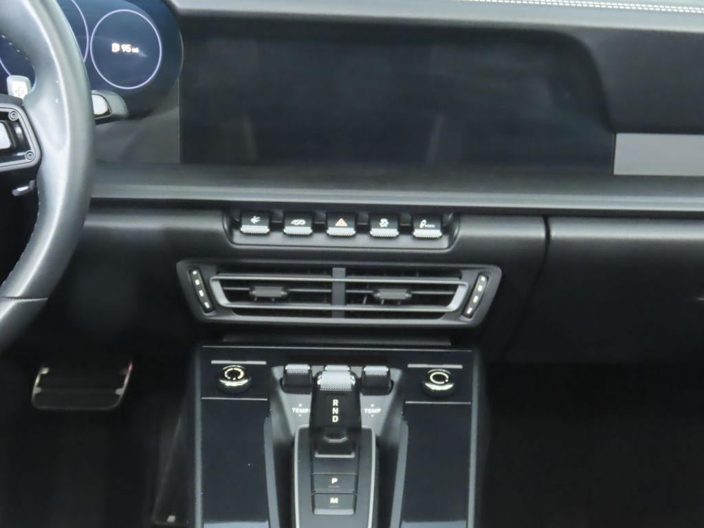 Thumbnail: 2022 Porsche 911 - 22