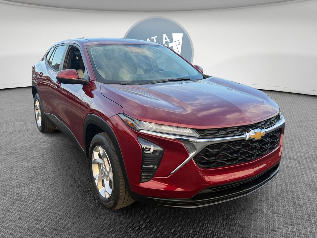 2024 Chevrolet Trax LS FWD