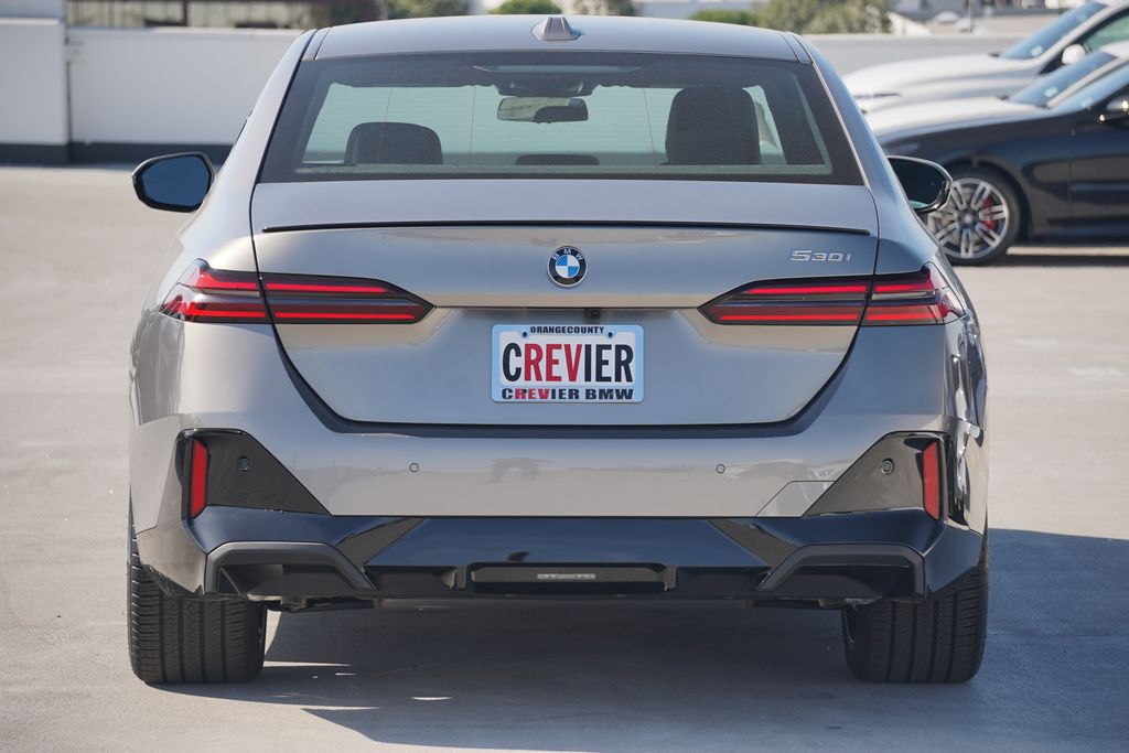 Thumbnail: 2026 BMW 5 Series - 6