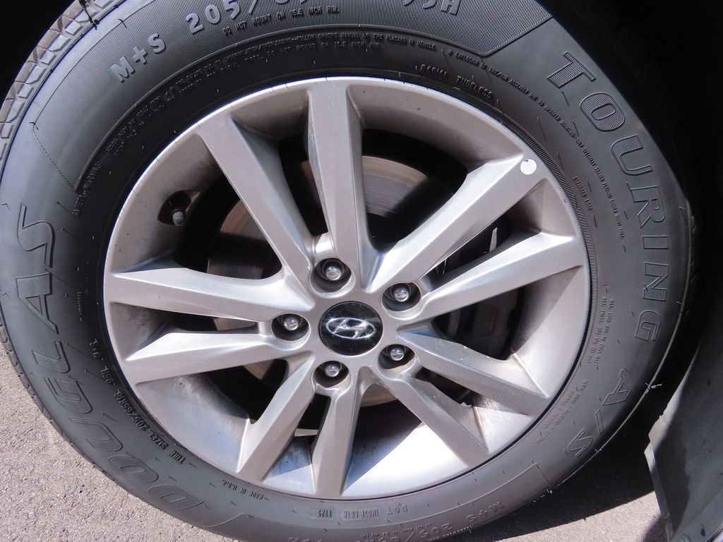 Thumbnail: 2016 Hyundai Sonata - 18