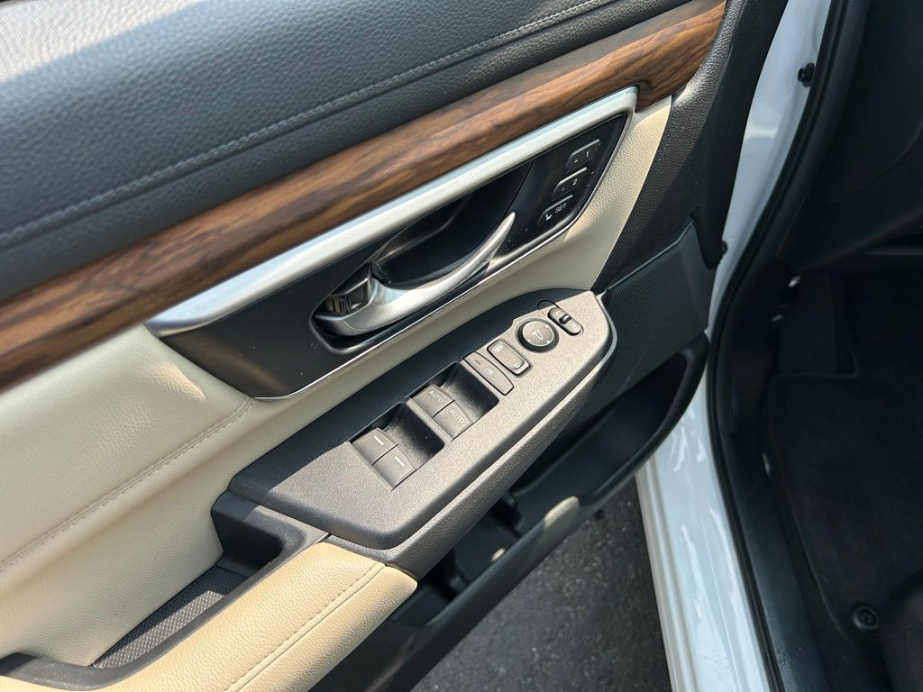 2022 Honda CR-V Touring 28