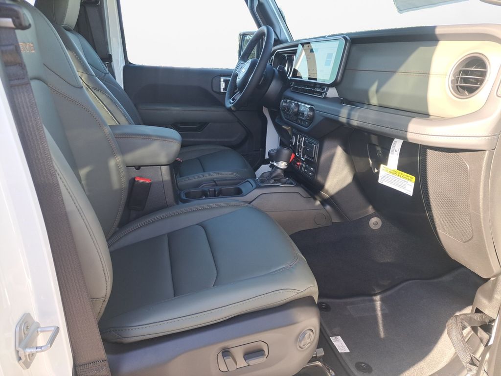 New Car 2025 Jeep Gladiator  Mojave For Sale Under $60,000 In Austin, Texas