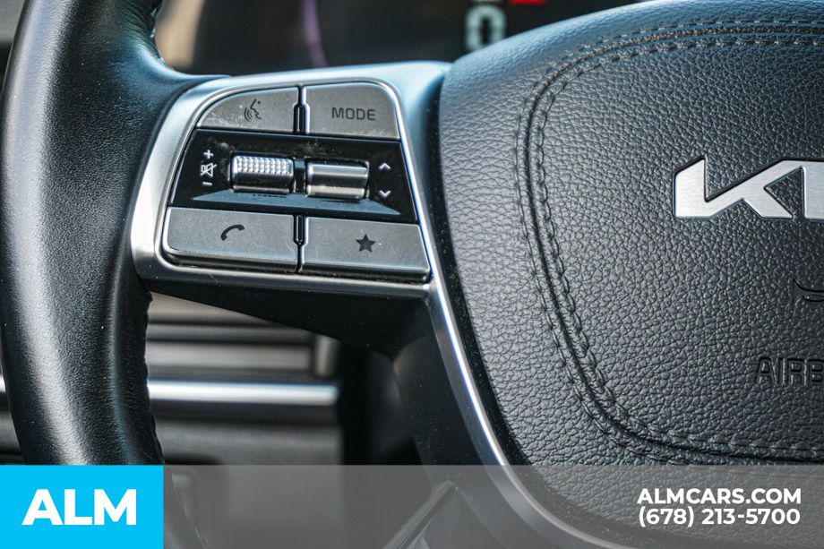 Used 2024 Silver Kia LX image 30
