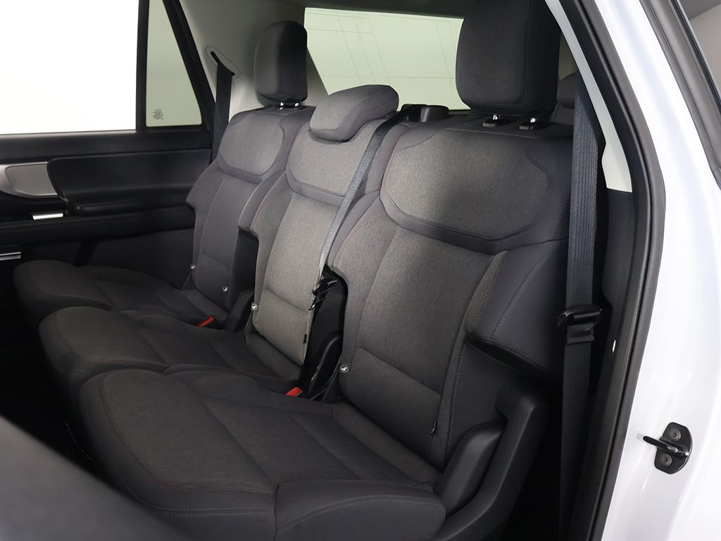 Used 2025 Silver Ford Active image 32