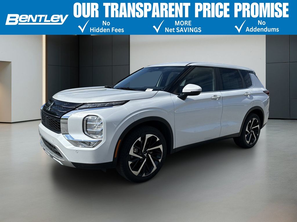 White 2023 Mitsubishi Outlander SUV / Crossover Front-Wheel Drive Continuously Variable Transmission