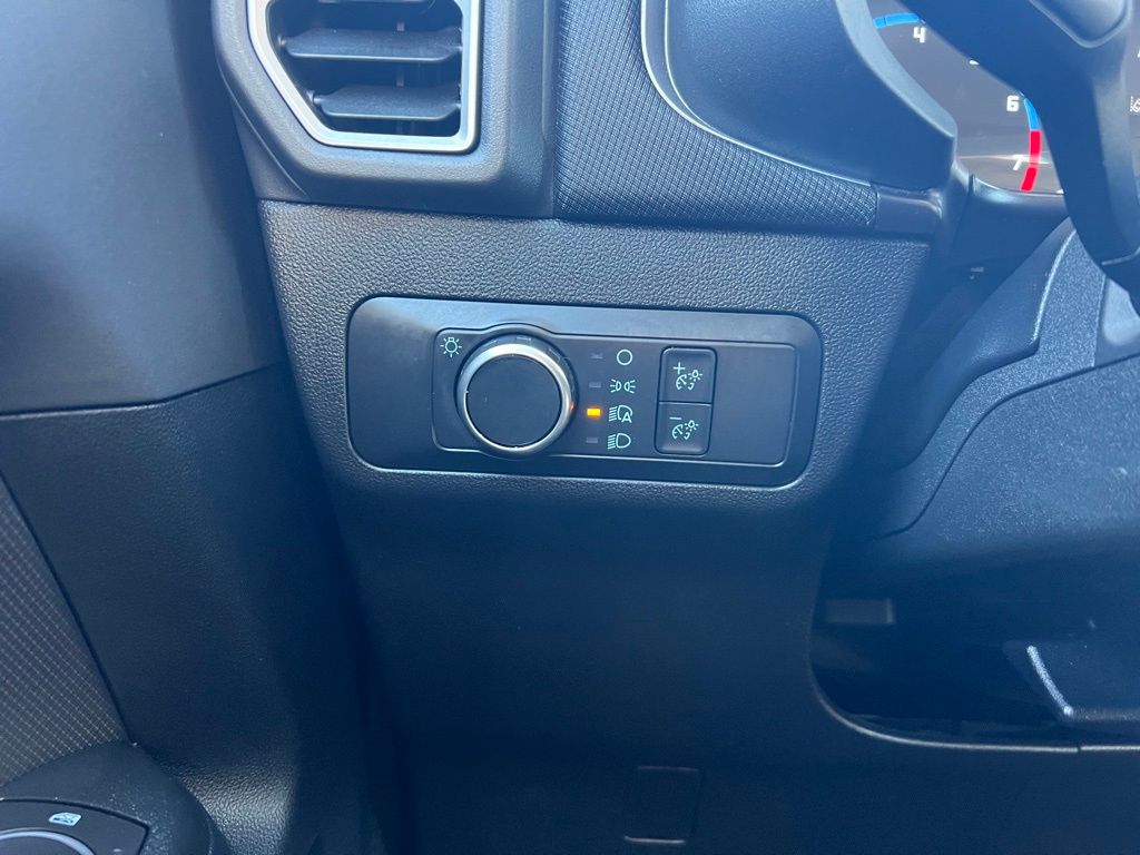 Thumbnail: 2022 Ford Bronco Sport - 17