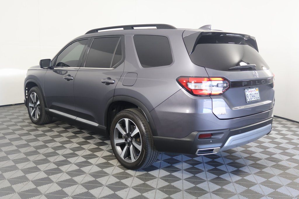 Thumbnail: 2023 Honda Pilot - 6