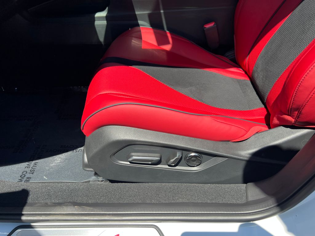 Thumbnail: 2025 Acura TLX - 14