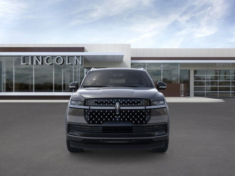 Thumbnail: 2025 Lincoln Navigator L - 6