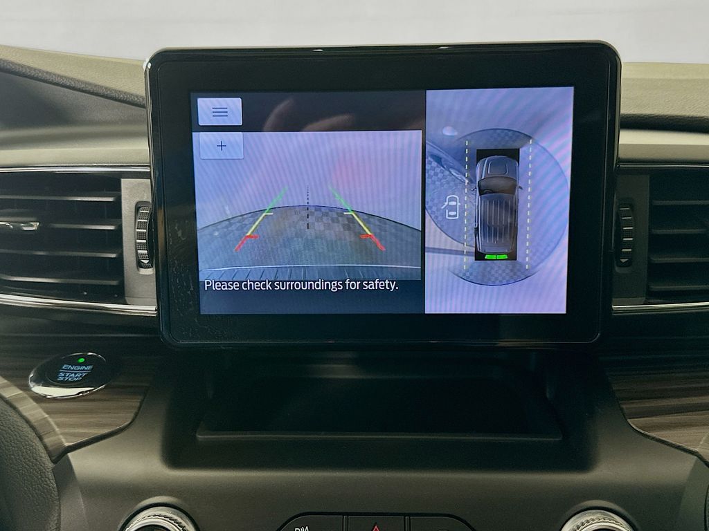 Thumbnail: 2020 Ford Explorer - 14