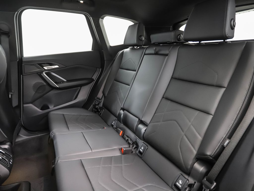 Thumbnail: 2025 BMW X1 - 20