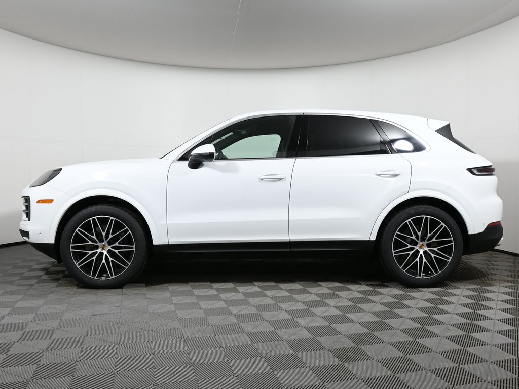 Thumbnail: 2025 Porsche Cayenne - 2