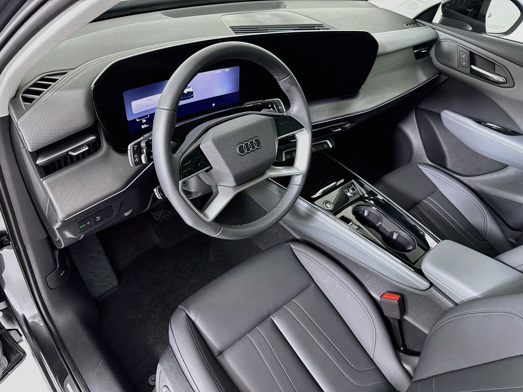 Thumbnail: 2026 Audi Q3 - 10