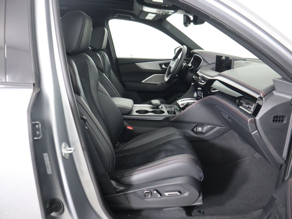 Thumbnail: 2023 Acura MDX - 21