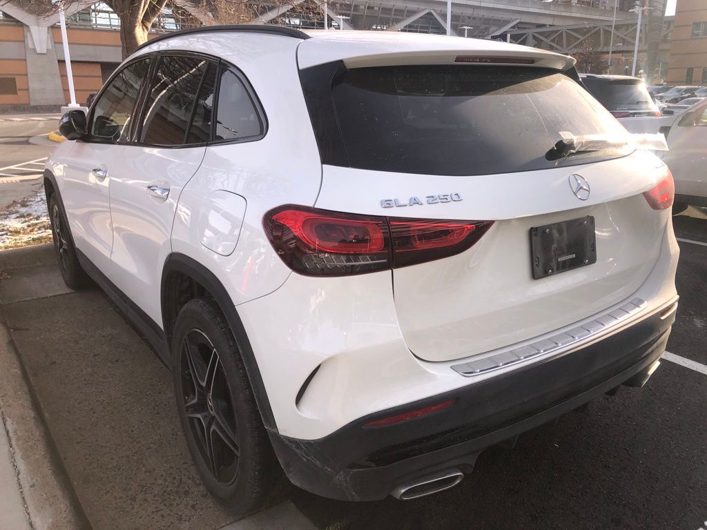 Thumbnail: 2022 Mercedes-Benz GLA - 4