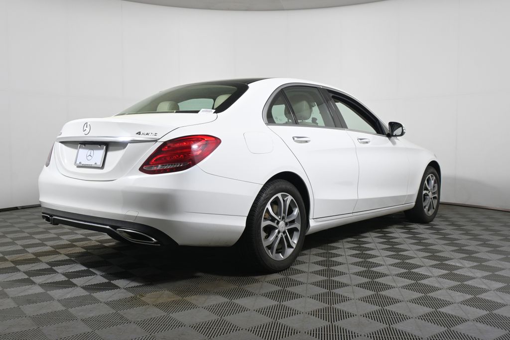 Thumbnail: 2015 Mercedes-Benz C-Class - 7