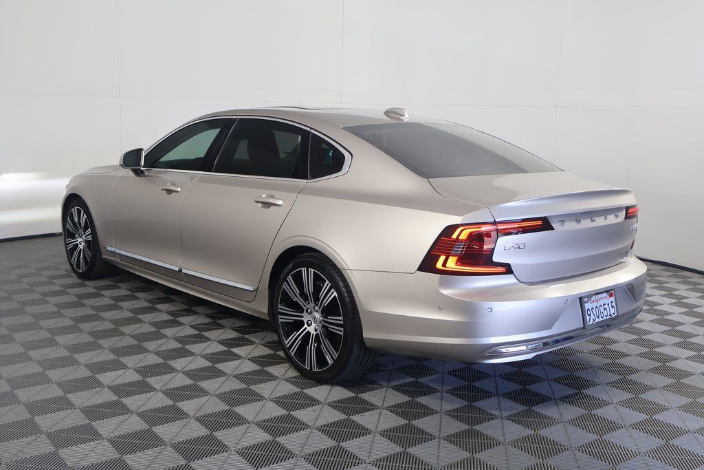 2025 Volvo S90  6