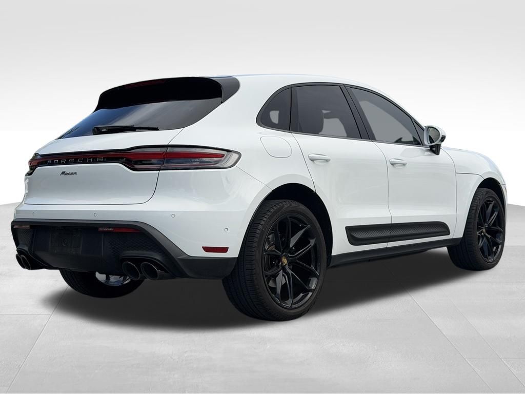 2022 Porsche Macan 