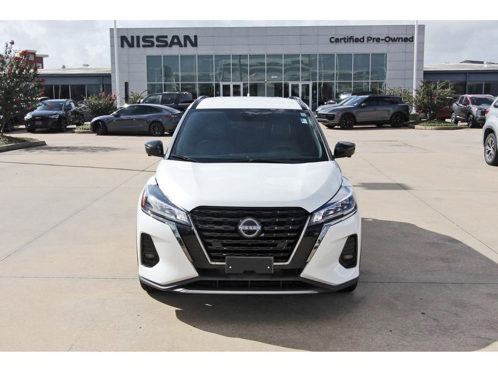 2023 Nissan Kicks SR White at Central Houston Nissan