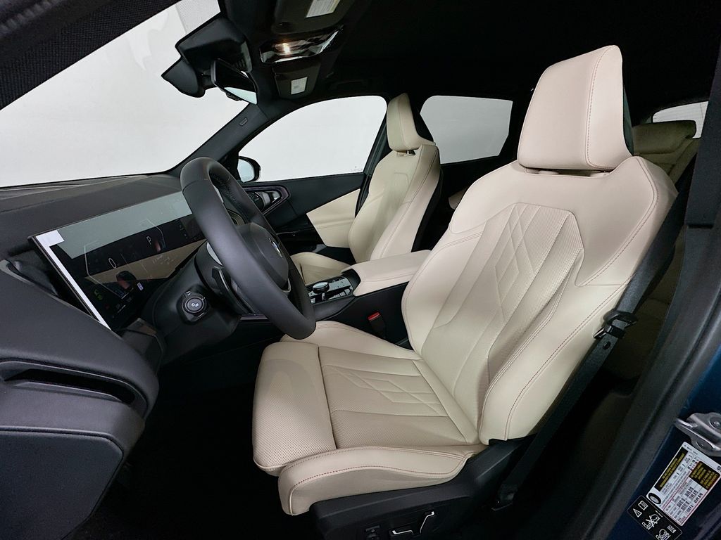 Thumbnail: 2026 BMW X3 - 16