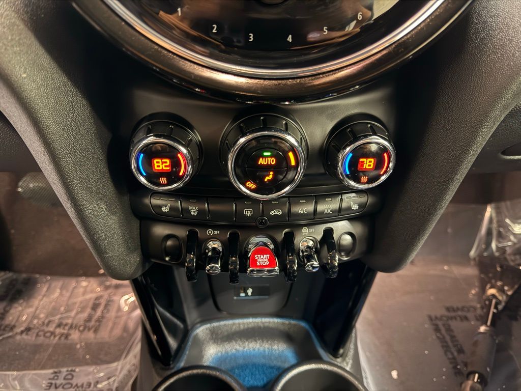 Thumbnail: 2022 MINI Cooper - 18