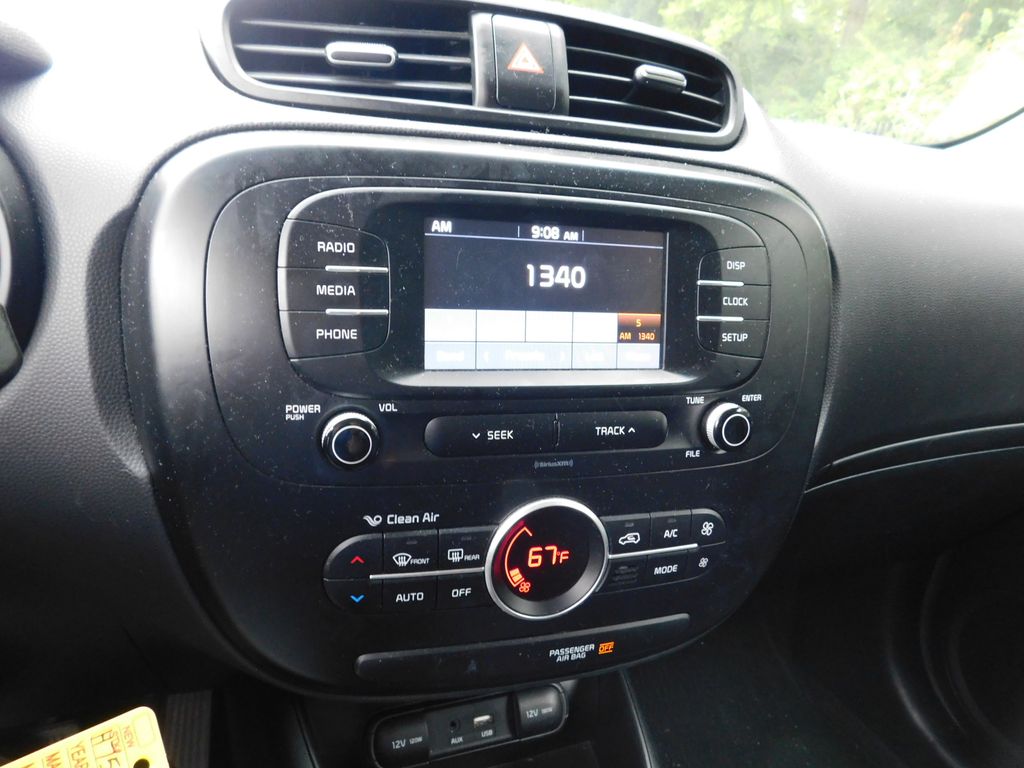 Thumbnail: 2017 Kia Soul - 9