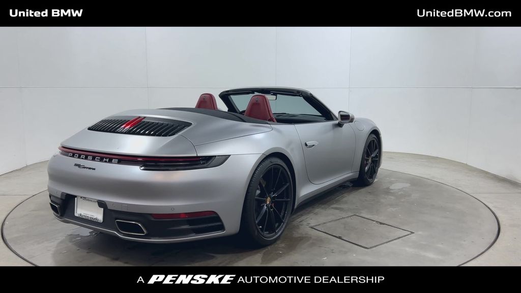 Thumbnail: 2022 Porsche 911 - 8