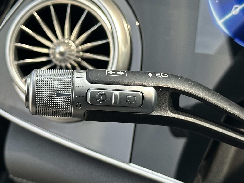 Thumbnail: 2024 Mercedes-Benz EQS - 26