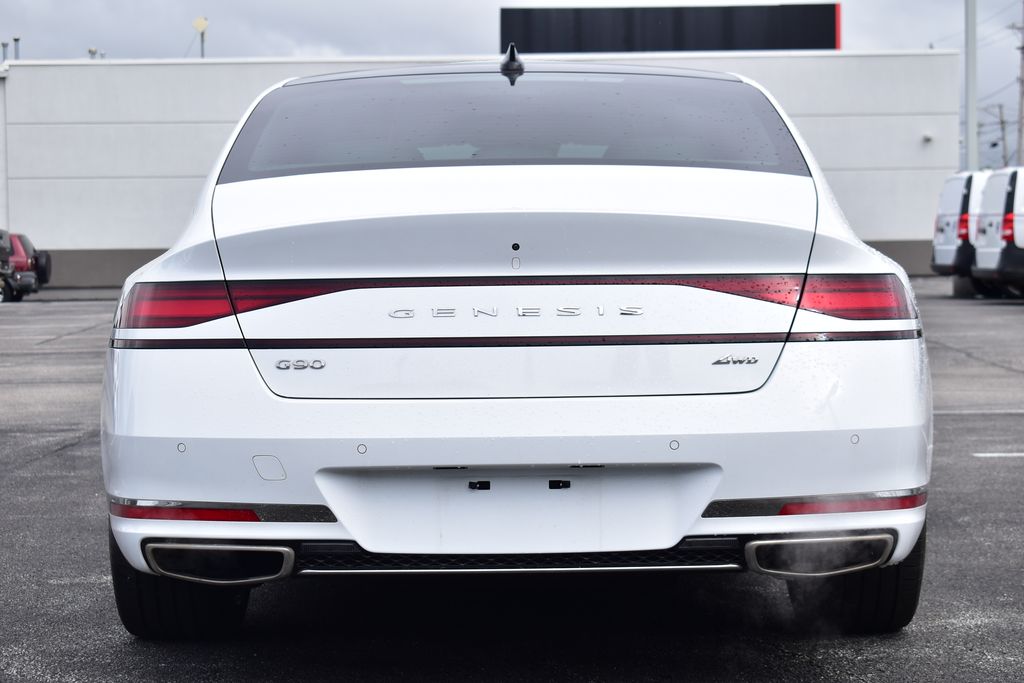 2023 Genesis G90  4
