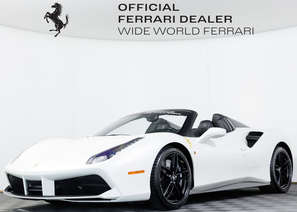 2017 Ferrari 488 -'s photo