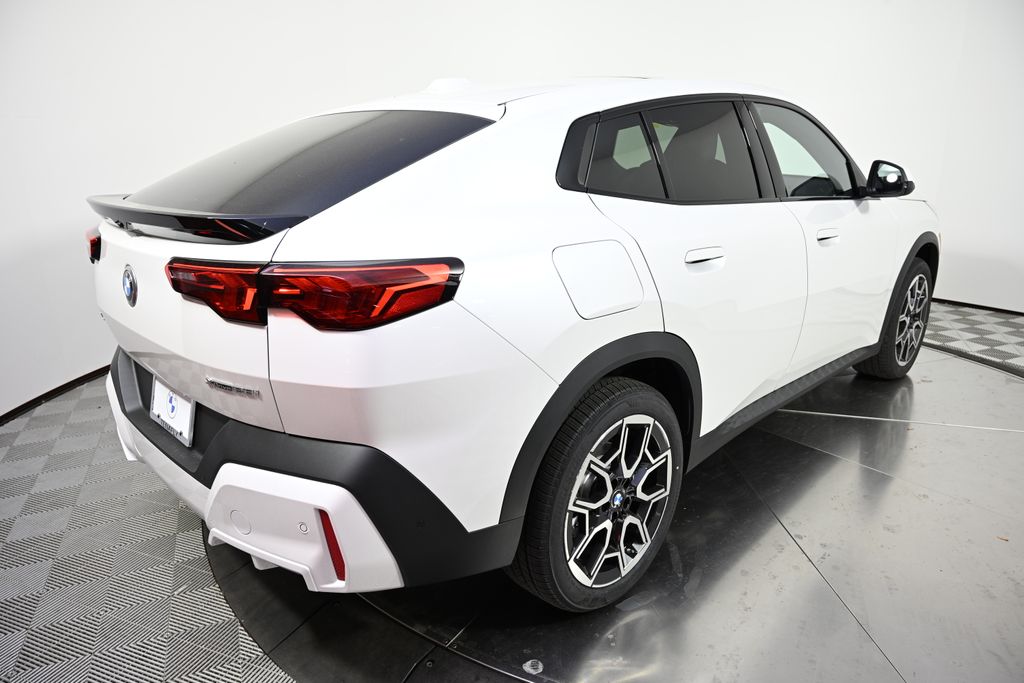 2025 BMW X2 xDrive28i 5