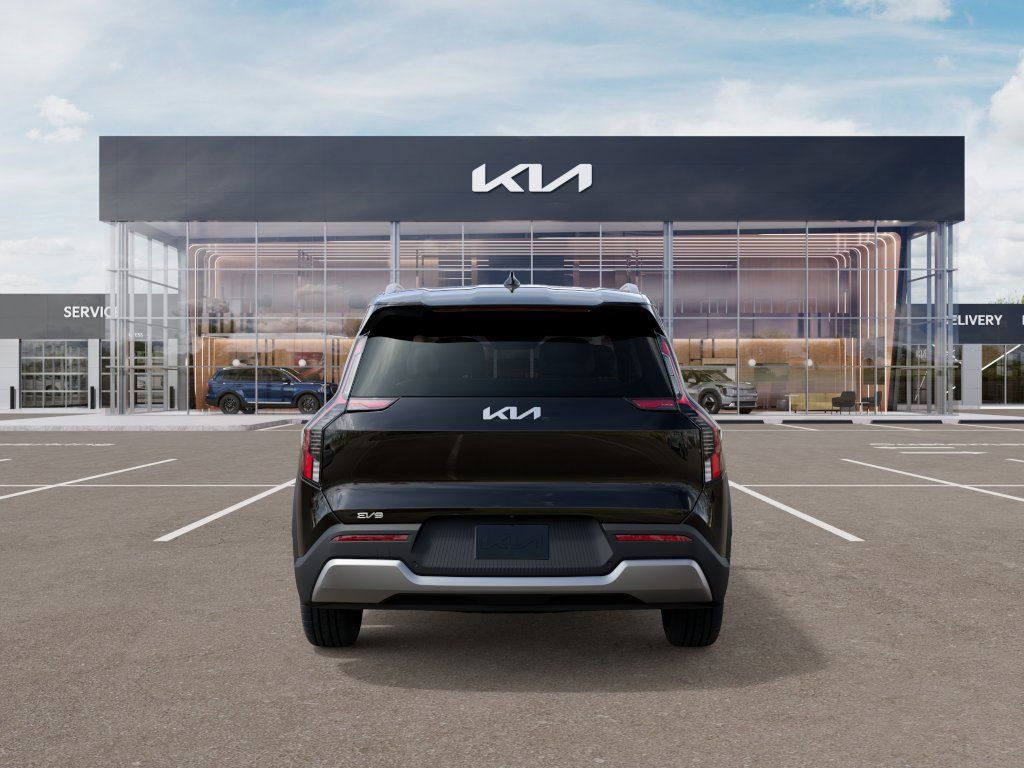 New 2026 Ebony Black Kia Wind image 3